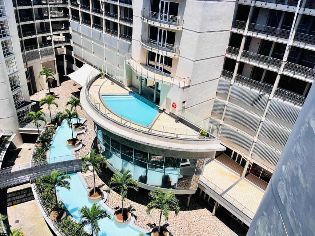 The Sails Penthouse With Private Rooftop Pool ダーバン エクステリア 写真